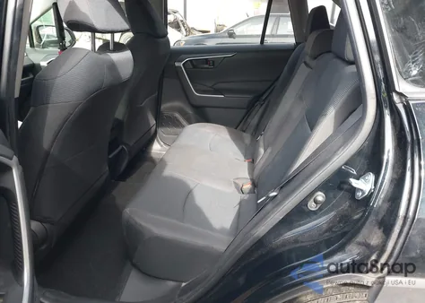 2021 Toyota Rav4 Le z USA, uszkodzony, nr VIN JTMF1RFV4MD069013